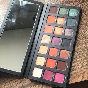 Urban decay Born to run palette